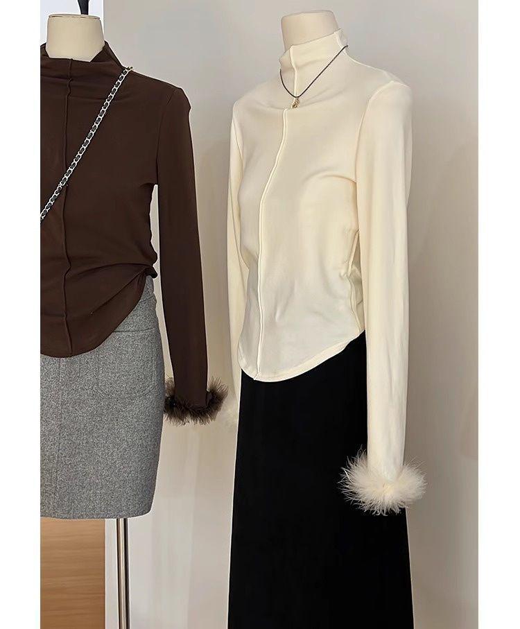 Women's Plus Size Thermal Fleece T-Shirt with Fuzzy Cuffs and Half-High Collar - Slim Fit, Long Sleeve for Autumn/Winter