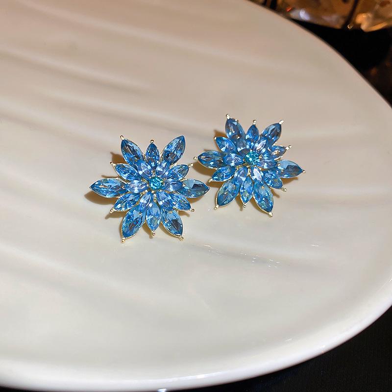 High-end wheat ear zircon ear buckle year-old niche fashion design earrings popular versatile temperament earrings