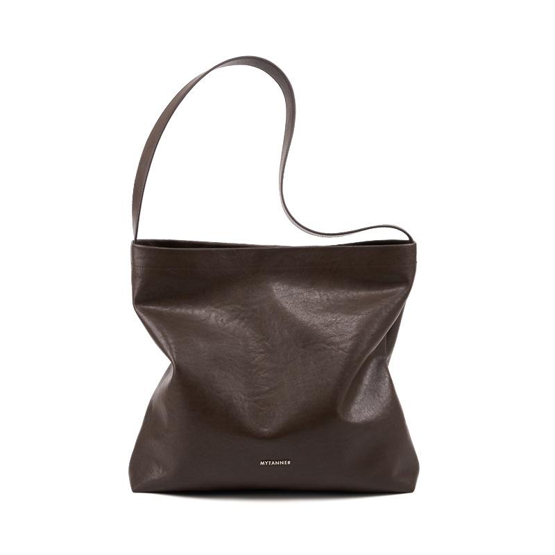 

Leather bucket bag large capacity cowhide armpit bag women s new fashion commuter computer handbag retro shoulder bag 38*8*36CM темно-коричневого кольору