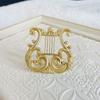Broches de arpa clásica de moda, chapados en oro mate, para ropa de mujer, accesorios de joyería para abrigos, regalos