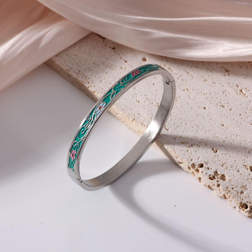 18K Electroplated Women's Retro Enamel Drip Oil Titanium Steel Bracelet, 6mm