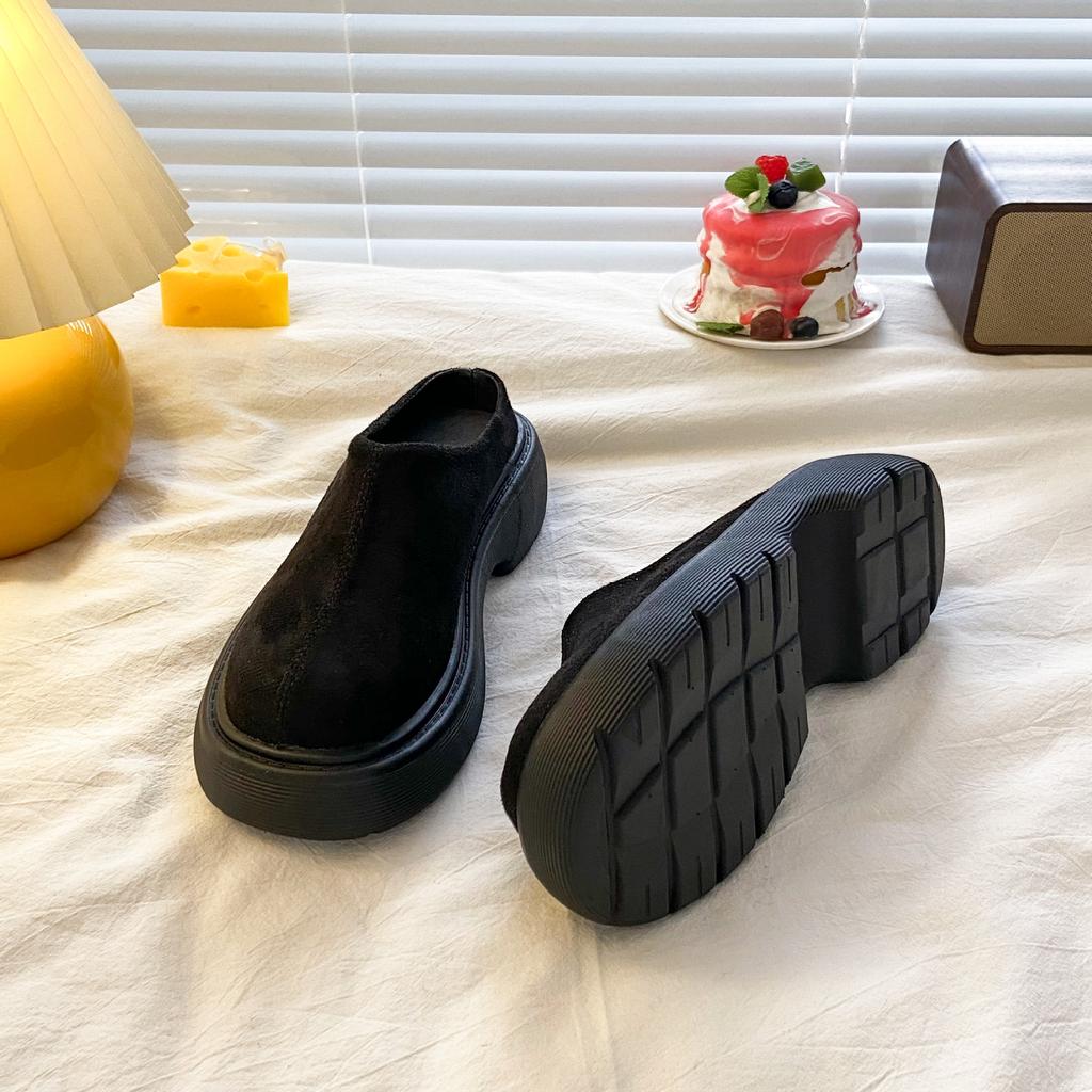 Baotou Half Slippers Platform Women's Summer Wear 2025 New Muller Shoes Internet Celebrity Heel-less Bread Lazy Muffin Shoes