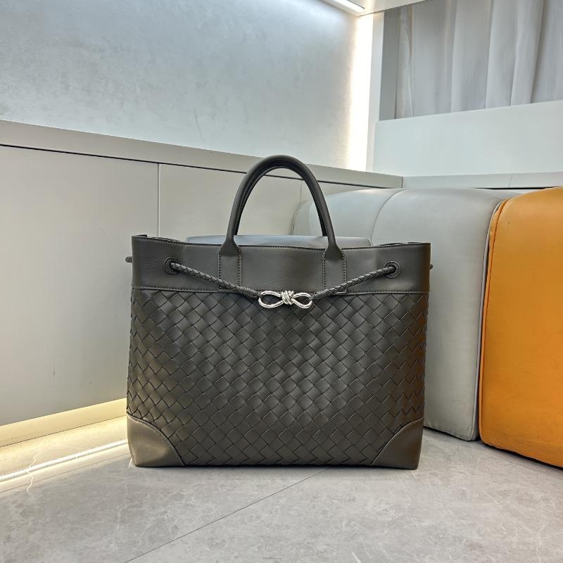 Cowhide Woven Large Bag, Silver Butterfly Buckle Portable Tote Bag, the Same Large-capacity Shoulder Messenger Bag for Men and Women