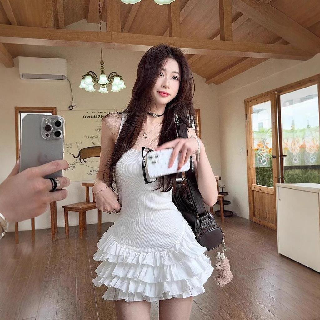 Women's Sweet White A-Line Spaghetti Strap Dress with Ruffle Skirt - Summer Slimming Waist Ballet Style.