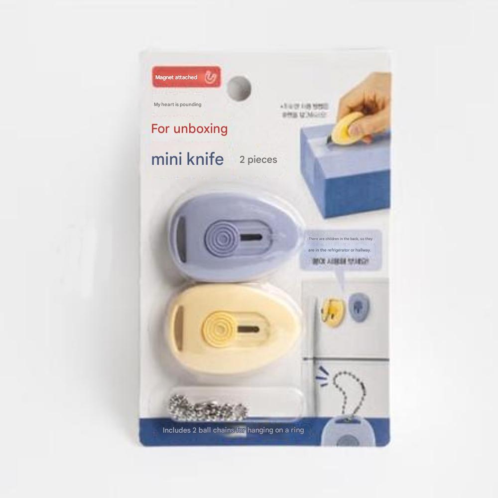 Mini Cutter & Magnets (2 pieces)