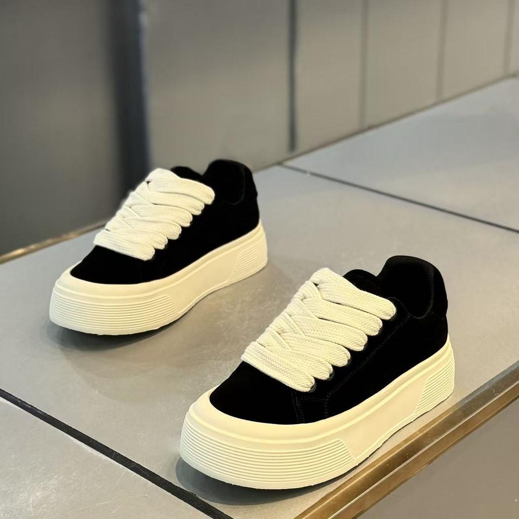 Herrenschuhe 2026 Herbst Neu Leder Sneaker Schnürung Board Schuhe Koreanische Version Dicke Sohle Höhenverstellende Schuhe Freizeitschuhe