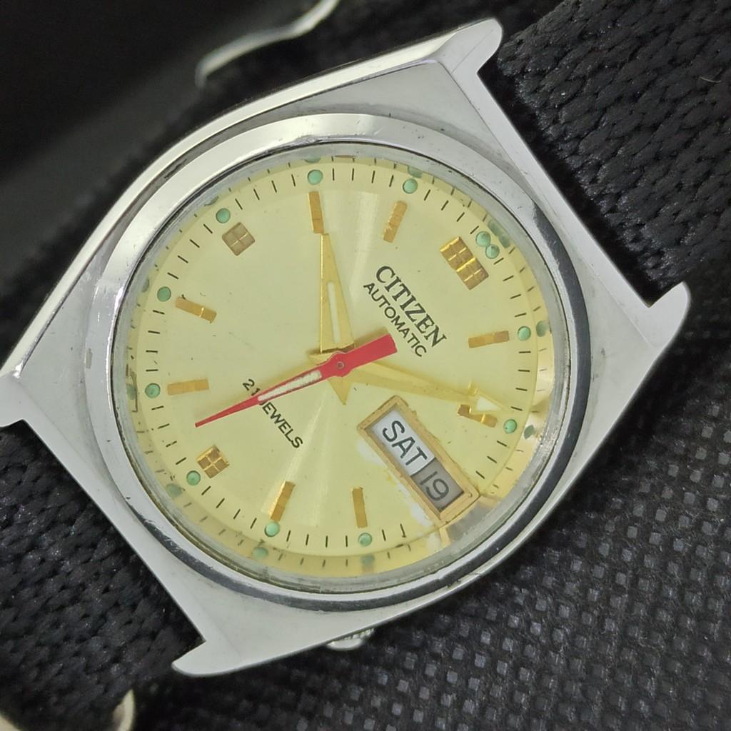 

Б/У винтажные мужские часы Citizen Automatic 8200 Japan Day/Date Gold Watch a286120-9 SKU532e-a286120