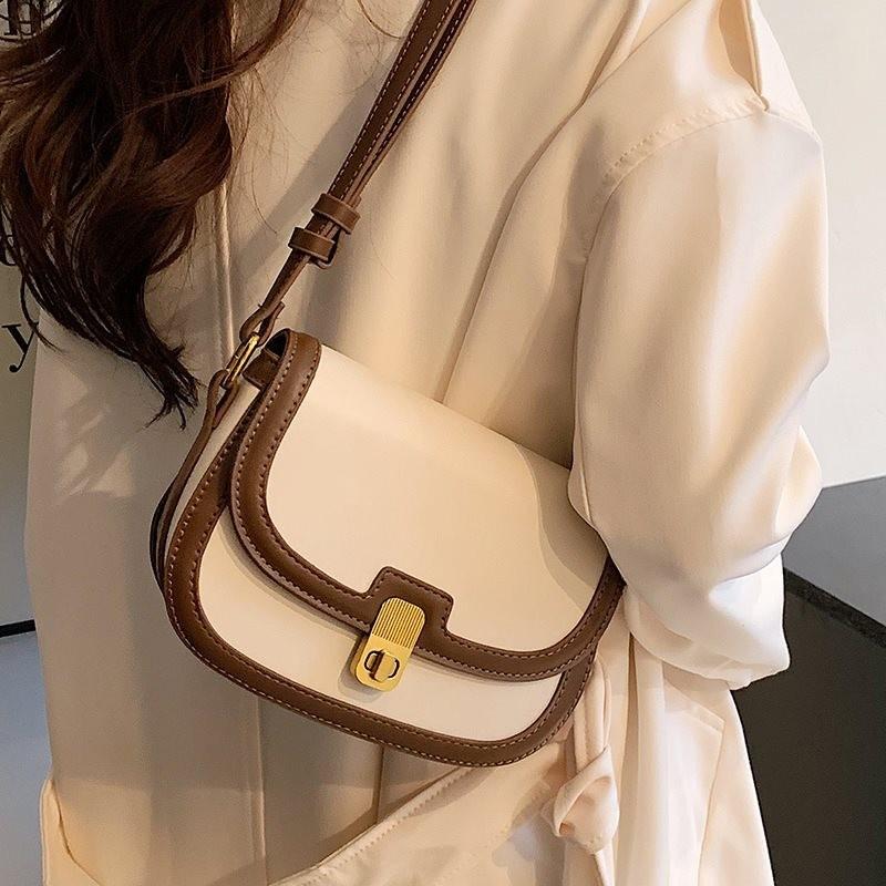 Trendy Black Crossbody Bag For Women With Elegant Design Ideal For Casual Outfits