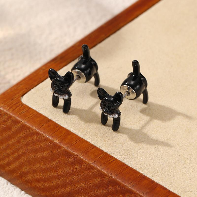 Cute kitten animal simple stud earrings creative cartoon personality earrings independent station