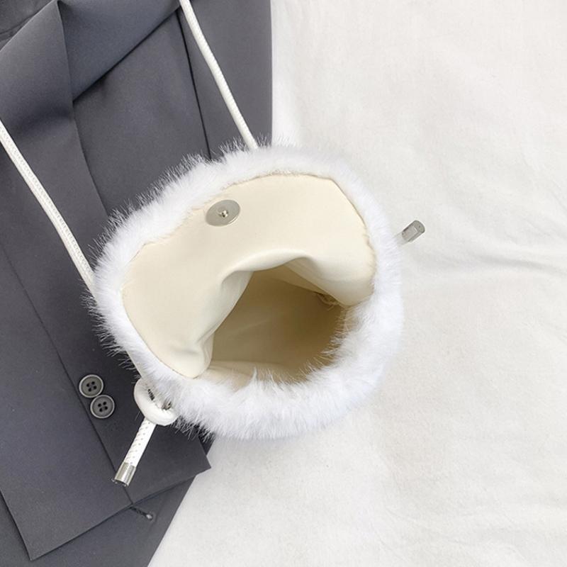 Trend Faux Fur Crossbody Bag Soft Plush Mini Shoulder Purse With Metal Button Adjustable Leather Strap Handbag Winter Phone Bag