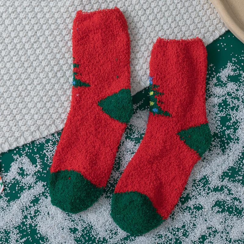 Women's Non-Slip Coral Fleece Christmas Socks, Mid-Tube, Thick and Plush, Perfect for Autumn and Winter, Ideal As Cozy Sleep Socks.