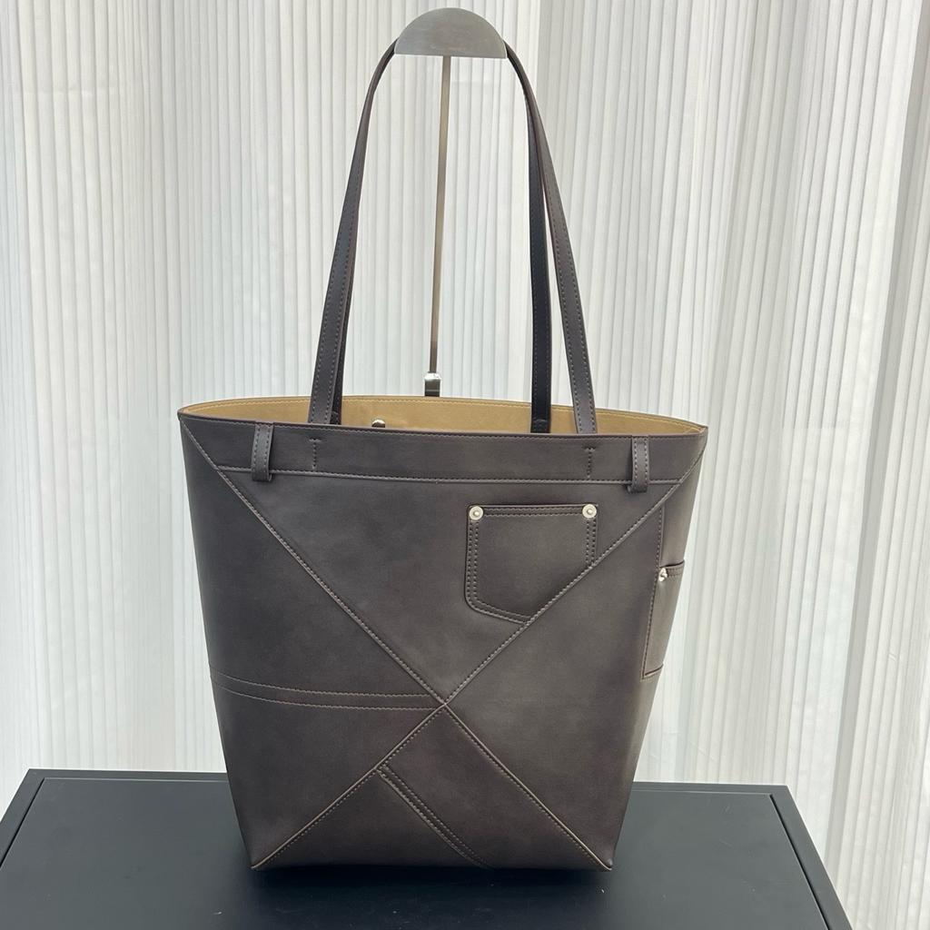 2026 New Panta Splicing Folding Tote Bag, Retro Premium Cowhide Bucket Bag, Genuine Leather Commuter Bag for Women