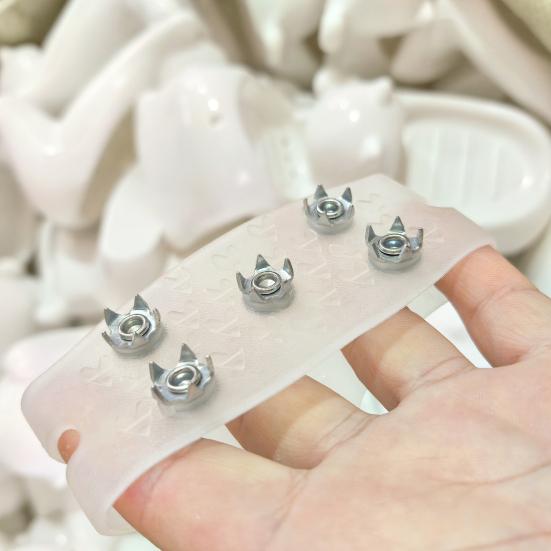 1 pora ledkabių su 5 dygiais vyrams ir moterims, žiemai, lauko vaikščiojimui, ledo ir sniego sukibimo griebtuvai, neslystantys batų dygiai