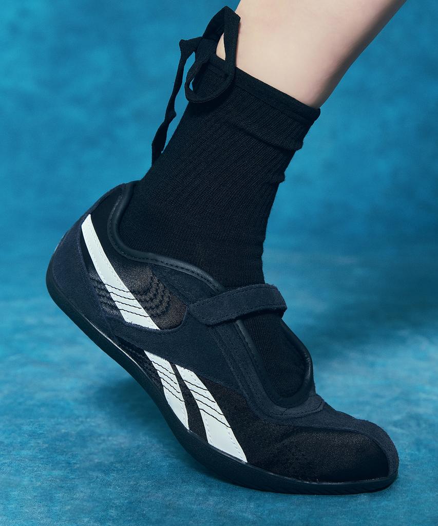 Reebok Ultra Lo Mary Jane (W) - Black / 100261002