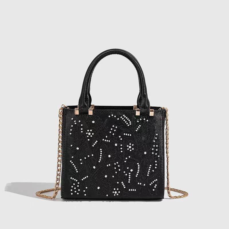 

Z Family Cross-border Women s Bag 2025 Pearl Embroidery Fashionable Silk Satin Texture Handbag Banquet Chain Shoulder чёрный