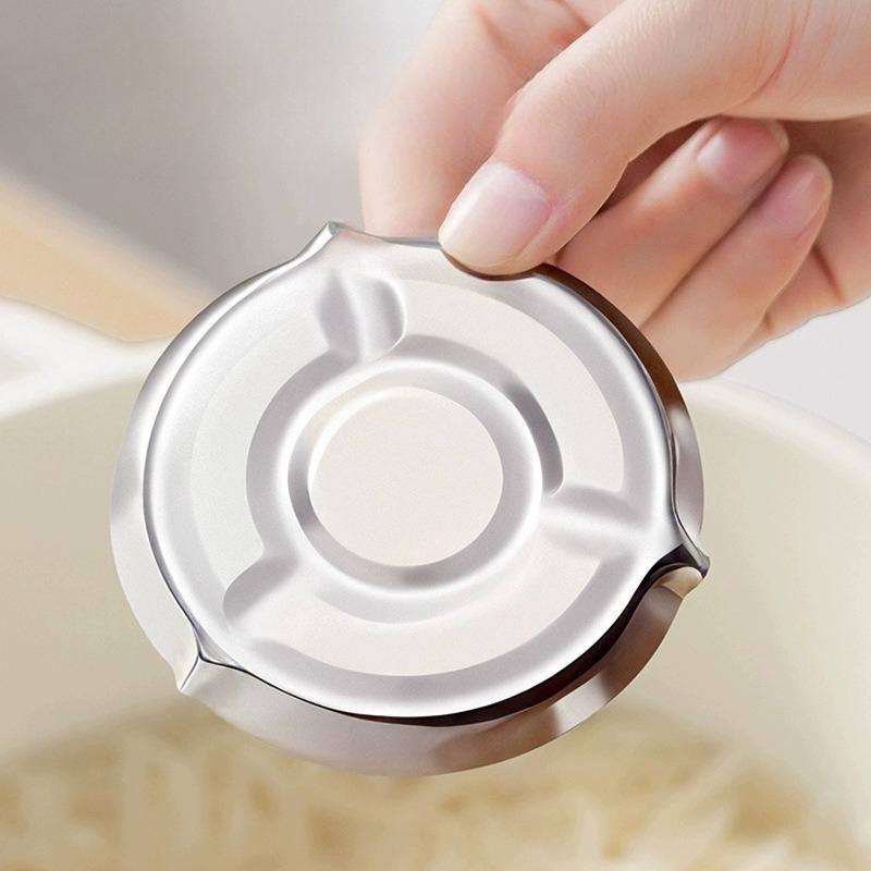 The Stainless Steel Cooking Pot Anti-overflow Device Prevents The Bottom of The Pot From Overflowing When Cooking Noodles or Making Soup