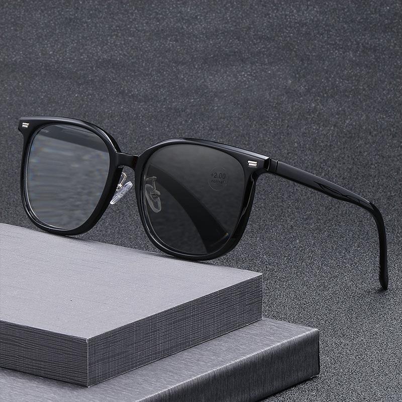 New Fashionable Photochromic Reading Glasses Anti Blue Light HD Presbyopia Glasses for Men Women