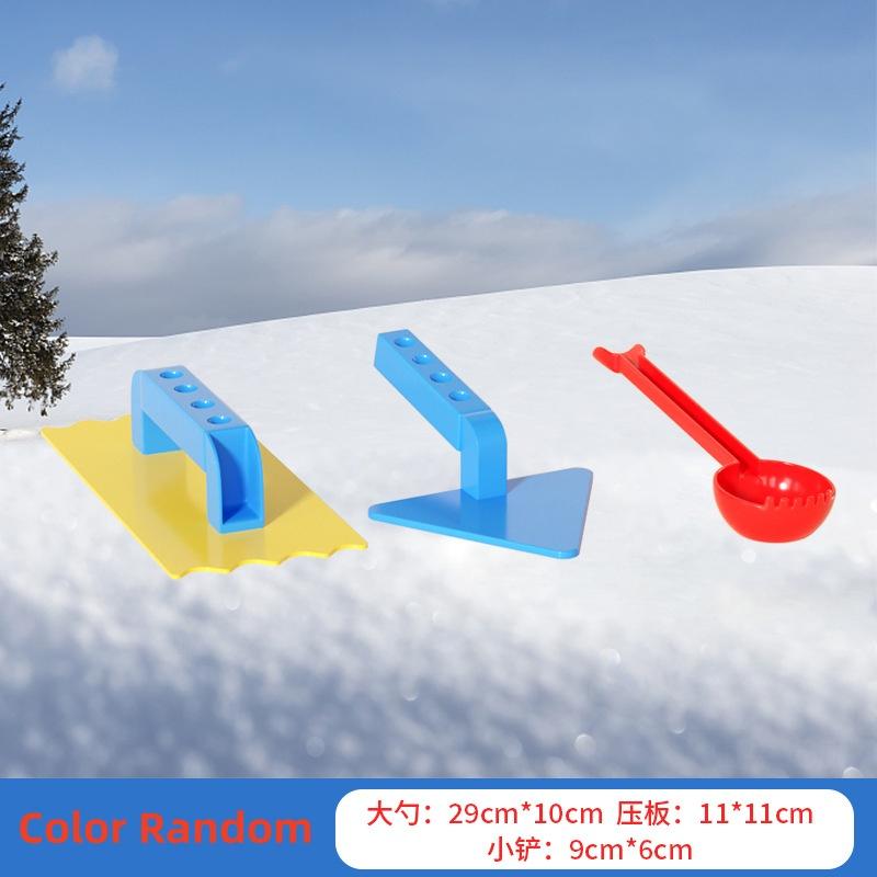 New Snow Toy Hot Selling Multiple Colors Snowball Clip Duckling Astronaut Mold Three Piece Set For Playing Snow Toy Clip