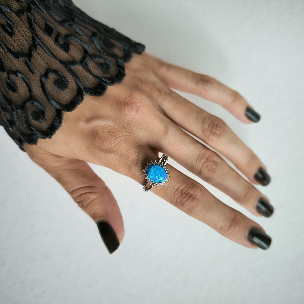 Серебряное кольцо с опалом, вес изделия 2,88 гр (2190493)