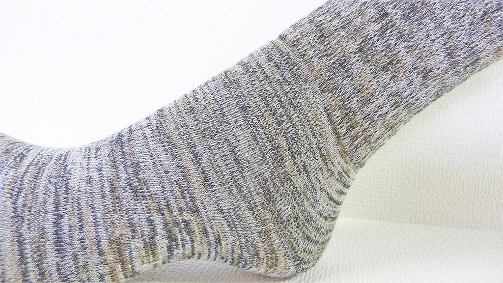 Flauschiges Set Farbe pro Dicke Socken mit Antibakteriell und Frotteestrick Made in Japan [5 Sinne] Socken, 4 Paar (Eine Packung), Geruchshemmende Sohlen,