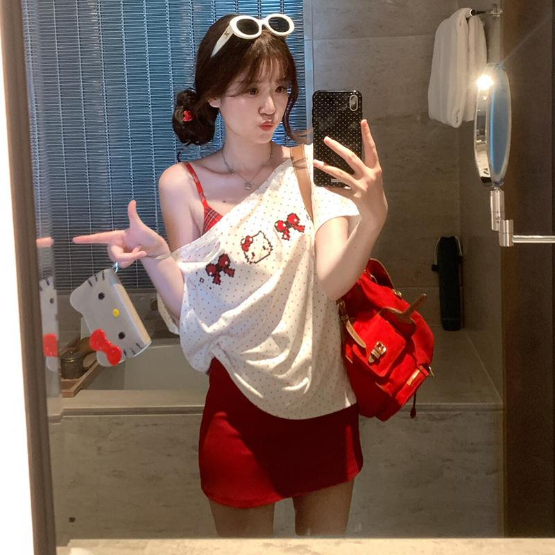 

Red sharkskin skirt women s summer new high waist thin a word short skirt slim Spice Girl hip skirt S