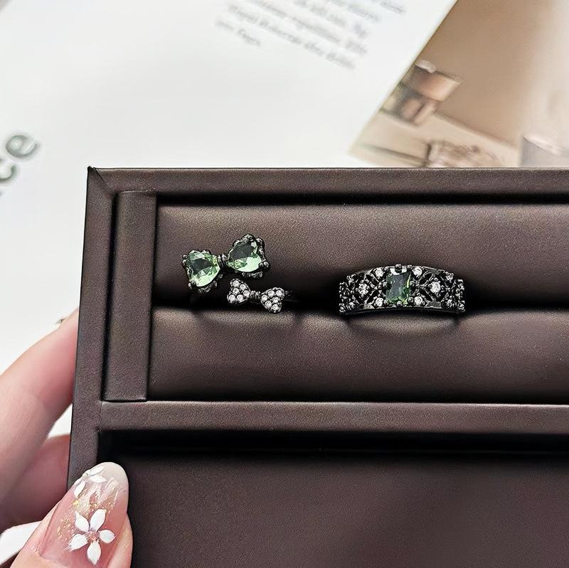 Wind Dunkelgrün Diamant Unregelmäßiger Bogen Mode Offener Ring Geschlechtsneutral Wind Leichter Luxus Punk Ring Frauen