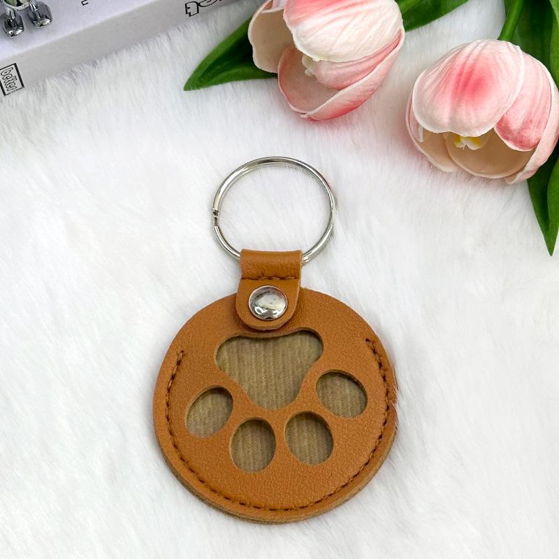 Leather Pet Hair Memorial Keychain Case: Cat & Dog Hair Keepsake Hanger