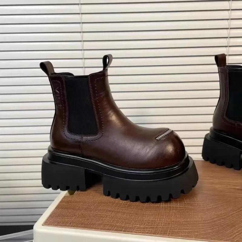 2025 New Women's Thick-soled Short Boots Autumn and Winter Shoes Elegant Modern Chimney Boots Round Head Middle Follow