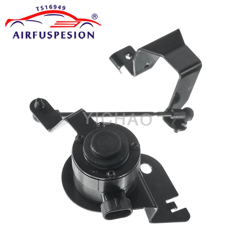 

For Chevrolet Suburban 2500 GMC 2001-2006 Front Left and Right Suspension Height Level Sensor (3Pins) 15267455 15128632 15267456