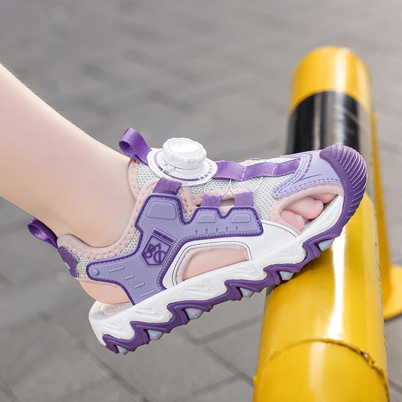 Boys 2025 summer new waterproof and lightweight middle and older children's rotating mouth outdoor sports sandals spot sandals