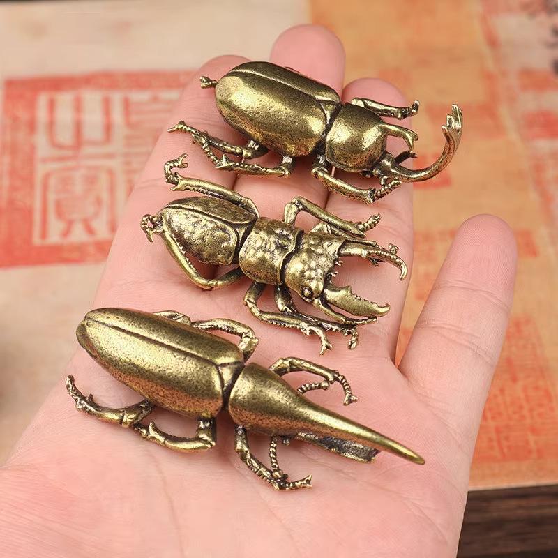 Brass Beetle Insect Desktop Ornament - Retro Copper Handicraft Tea Pet & Gift