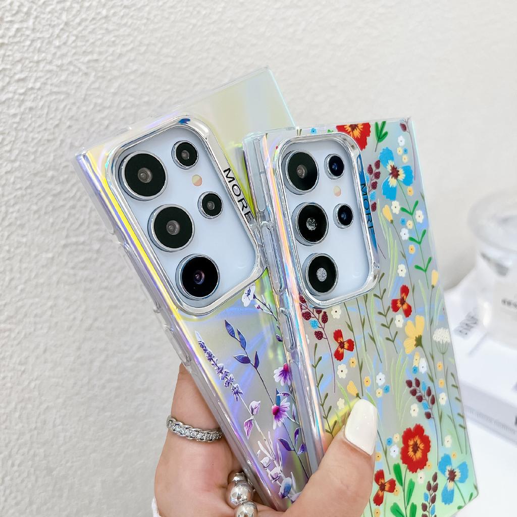 For Samsung Galaxy S24 Ultra Case TPU+PC Flower Pattern Laser Texture Phone Cover with Beaded Bracelet