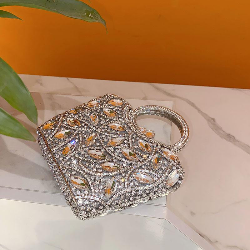 Exquisite shiny diamond-encrusted crystal evening bag metal light luxury high-end dinner bag