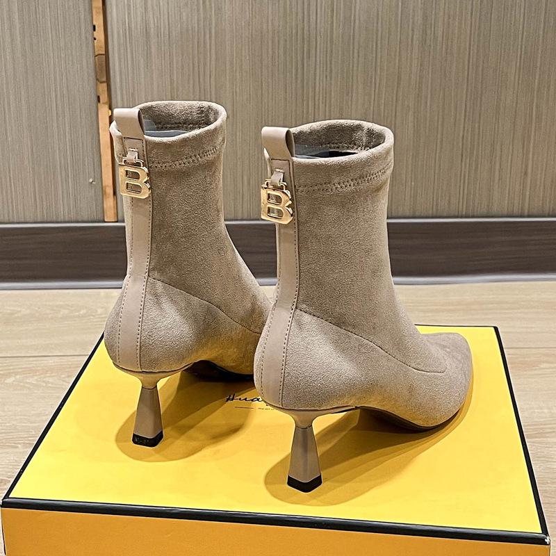 

Обувная фабрика Xinhao Осенние короткие ботинки Кожа Эластичный флис Острый носок Маленький женский размер Узкие ботильоны Удобные высокие каблуки half a size smaller