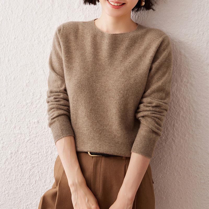 Women's Seamless Cashmere Round Neck Pullover - Loose Fit Casual Knitwear Base Layer for Autumn & Winter