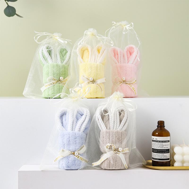 

Cute Rabbit-Shaped Coral Fleece Souvenir Towel for Weddings and Events 25*50