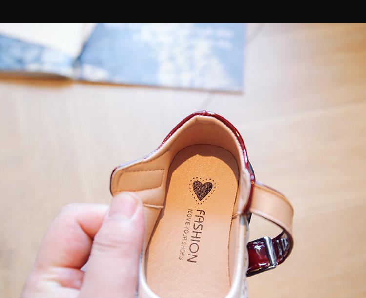 2025 Spring/Autumn British Style Girls' Princess Leather Shoes - Soft Sole Casual Footwear