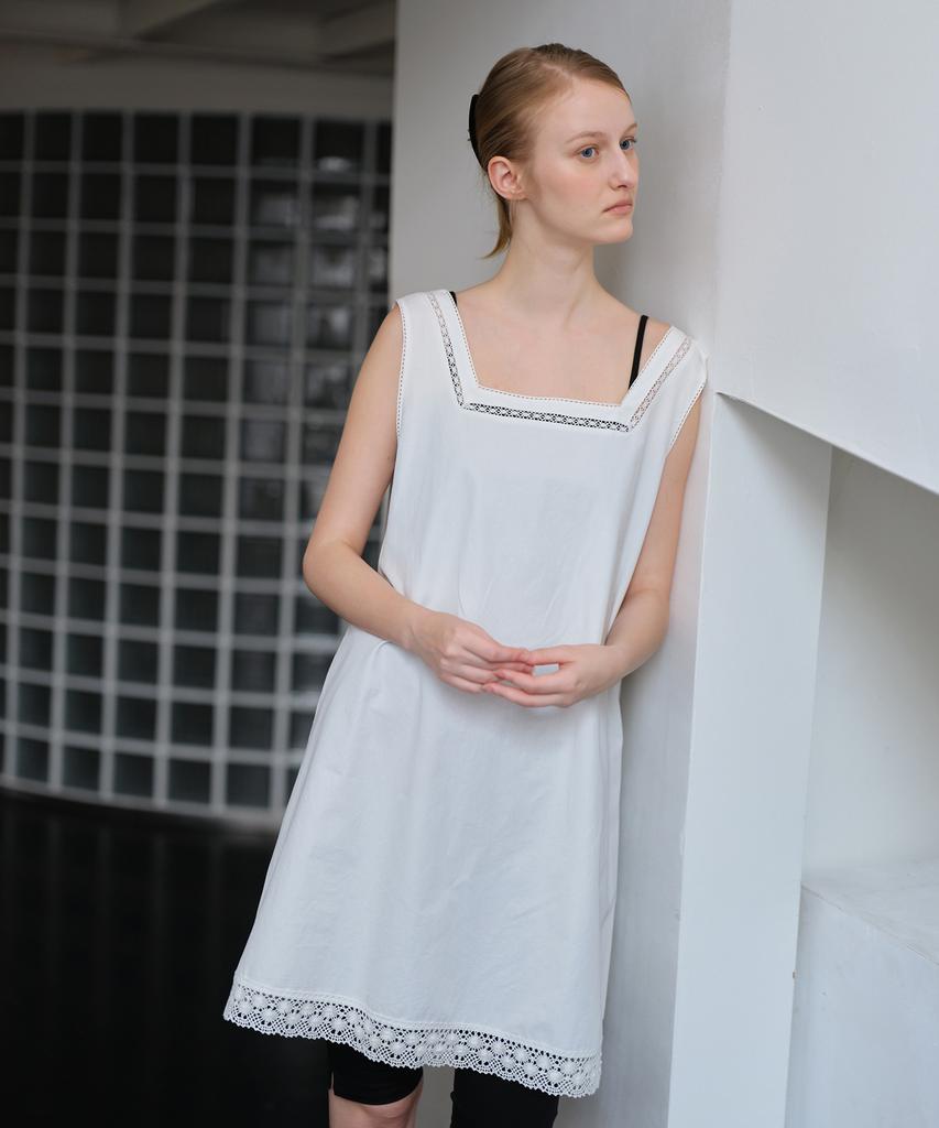 THERYE Lace Trim Sleeveless Dress(White)