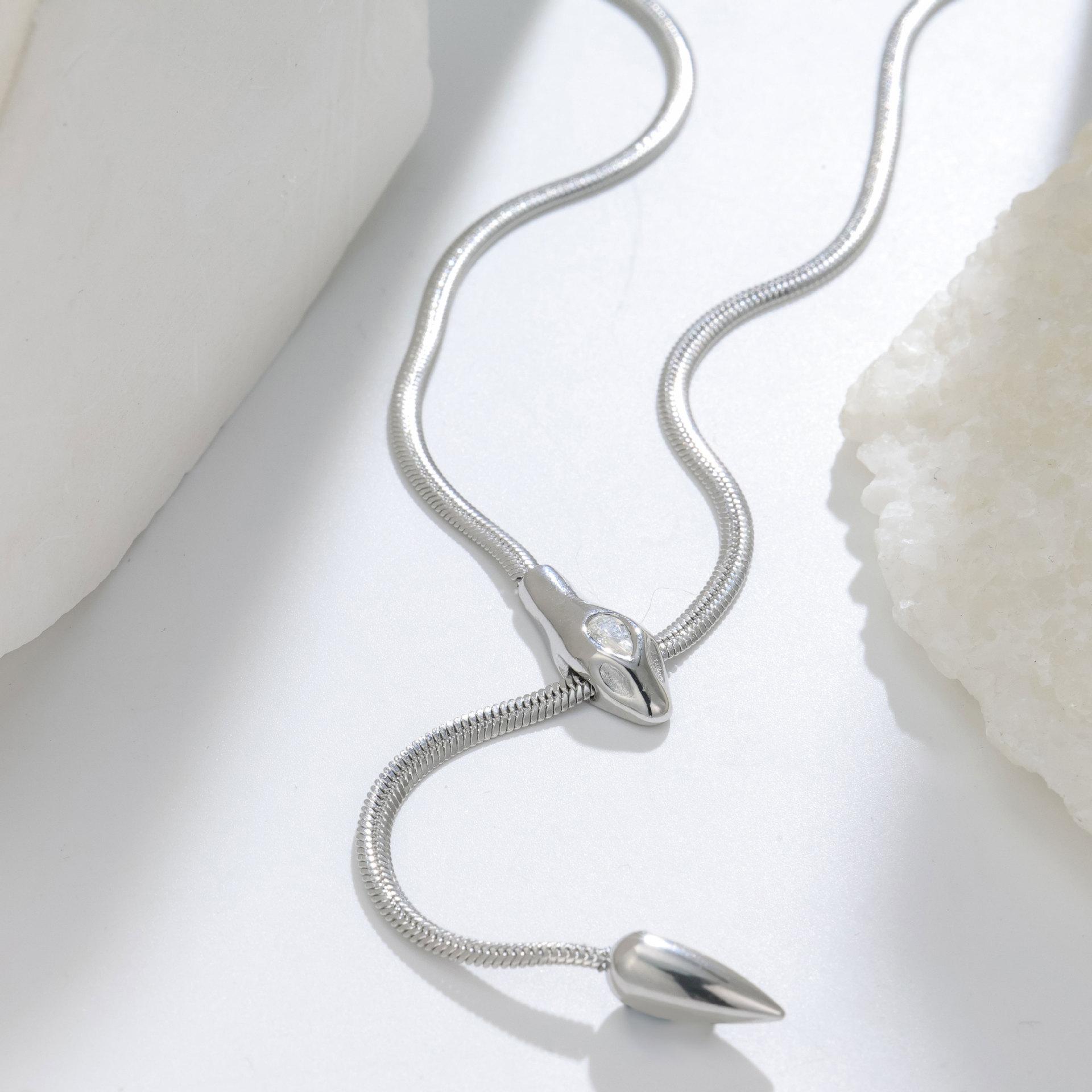 Serpentine Zircon Necklace Women S 18K Gold Plated Titanium Steel Women S Collarbone Chain Niche High-End Neck Chain