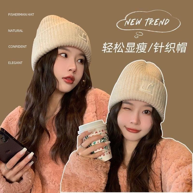 Hat women's winter new big head knitted loose face warm thickened knitted cold hat ear protectors stacked wool hat