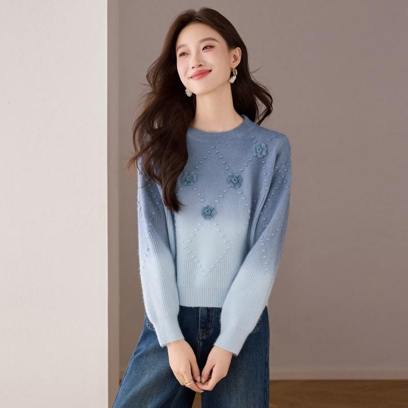 Autumn and Winter Flower Design Tops New Loose Fashionable Round Neck Knitted Sweaters Bottoming Shirts