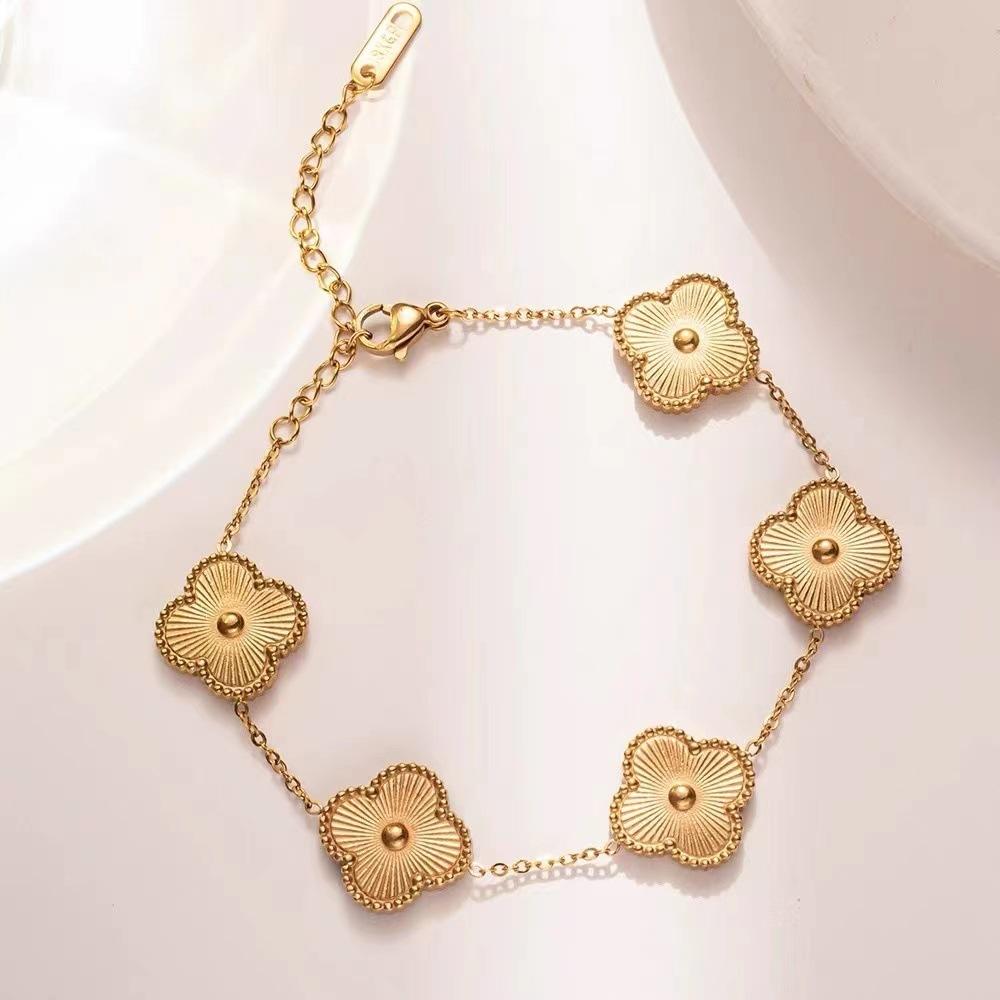 

Четырехлистный клевер Цветок Мальчики Пятилистный клевер Браслет Женский 18K Титановая сталь Лазерный браслет 18K