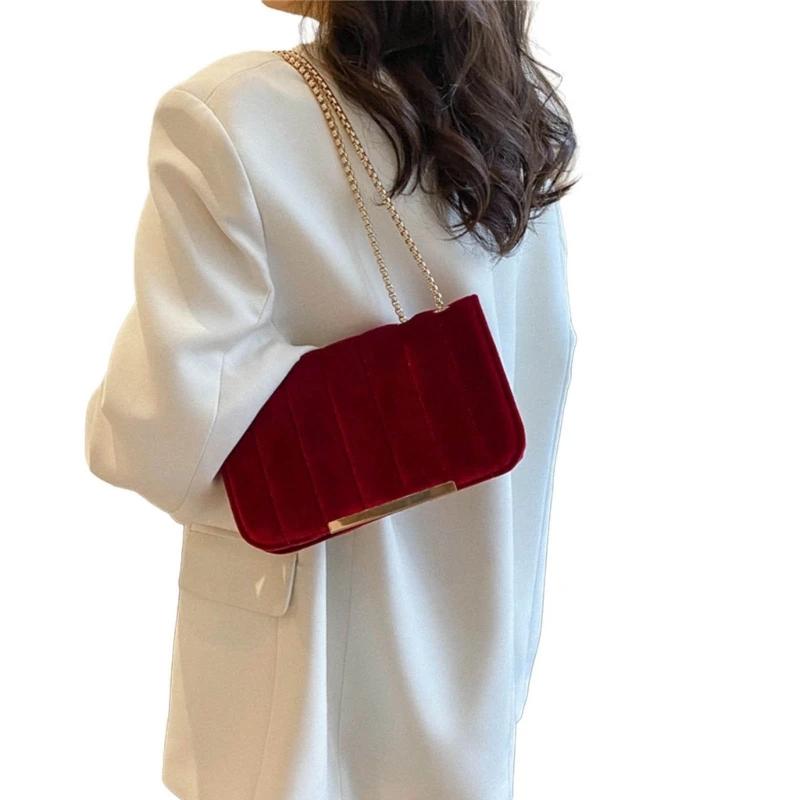 

Women Casual Shoulder Bag Small Square Bag Chain Strap Crossbody Bags Simple Clutches Messengers Bags for Wedding Daily