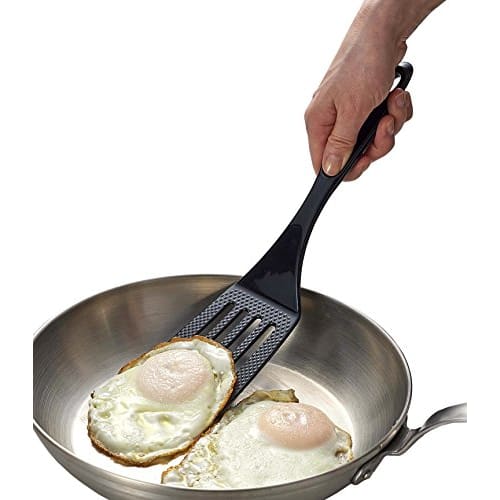 [BLKP] Sada 4 kusů kuchyňského náčiní Pearl Metal (Černá, G-8126) - Vyrobeno v Japonsku: Stěrka, Naběračka, Kleště a Metlička, Nylon. Limitovaná edice.