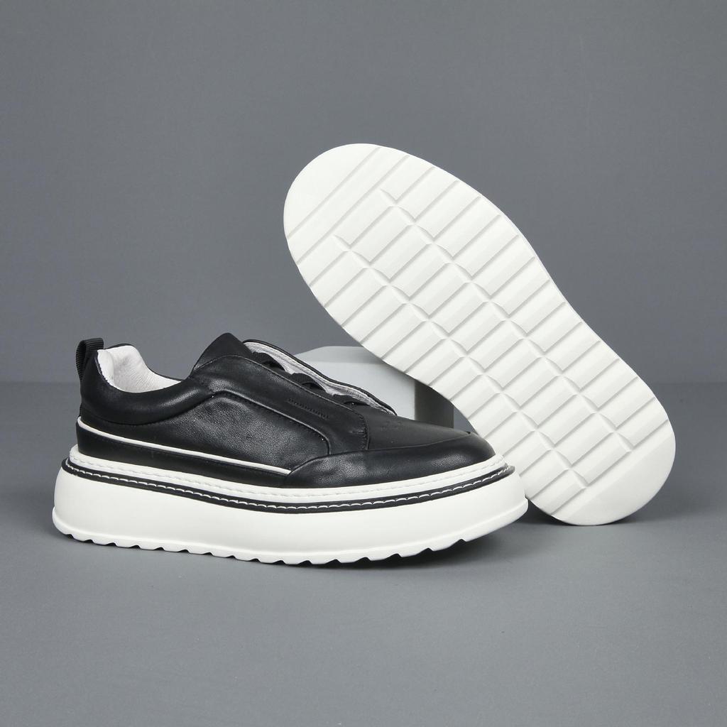 Autumn 2025 Men's Leather Breathable Slip-on Loafers with Thick Sole