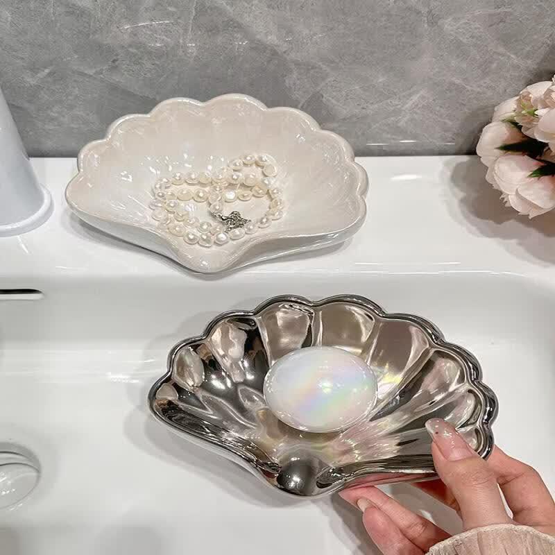 LIEI Shell Ceramic Draining Soap Dish
