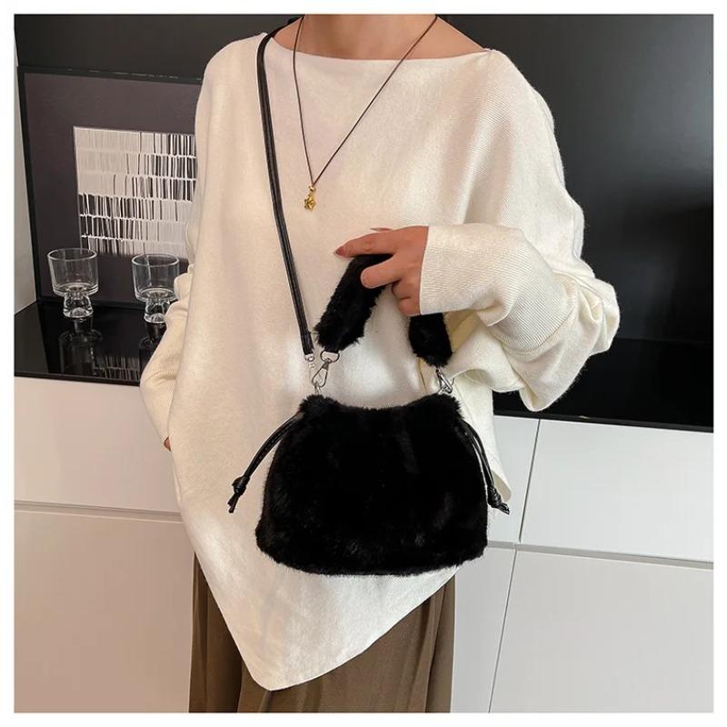 Elegant Women's Plush Bucket Shoulder Bags Rushed Fluffy Handle Ladies Purse Handlbags Faux Fur Female Small Crossbody Bags