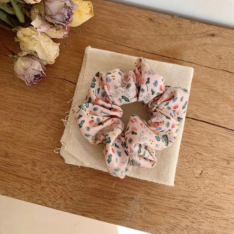 Neu 1/5 Stück Bedruckte Blumige Haargummis Blumen Scrunchies Damen Vintage Elastisches Haarband Haarseil Mädchen Haar Accessoires Kopfschmuck