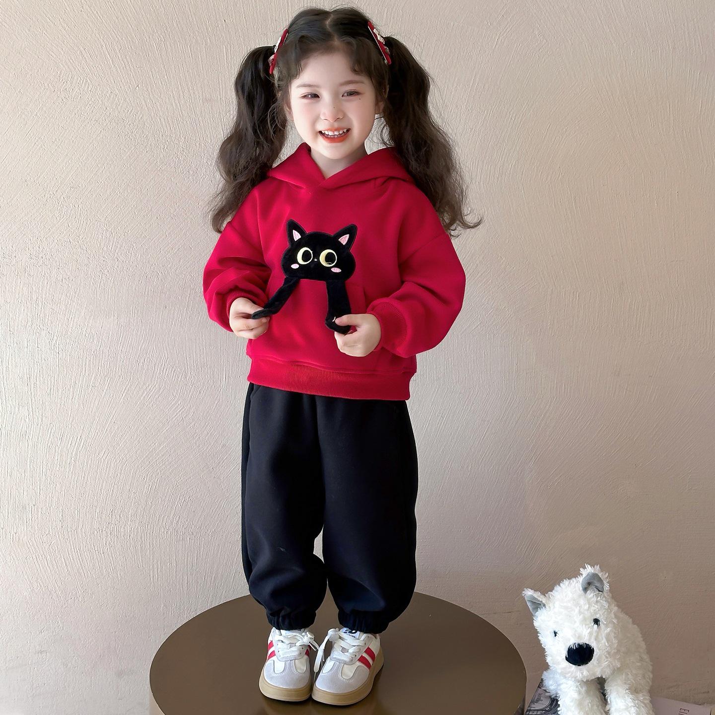 

Комплект из двух предметов: толстовка с капюшоном и мультяшным принтом для девочек: Повседневная спортивная одежда на весну/осень 2025 120 cm красный