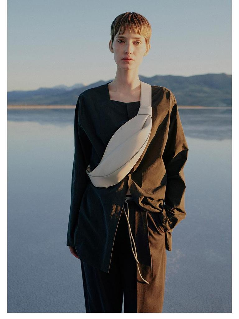 Sommerausgabe: Polene Croissant Rindsleder Umhängetasche—Geräumige Damen Schultertasche